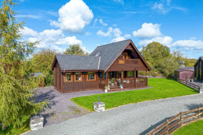 Scandi Cabin in Heart of Anglesey with Parking